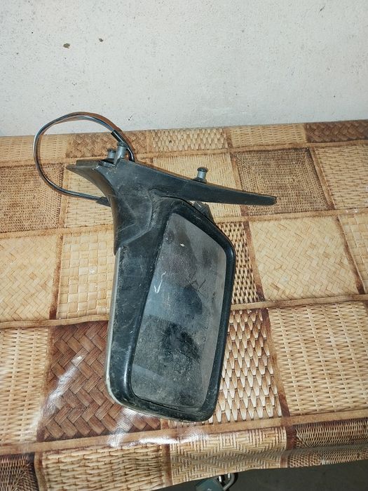 Странично дясно огледало сеат ибиза 1999 г.