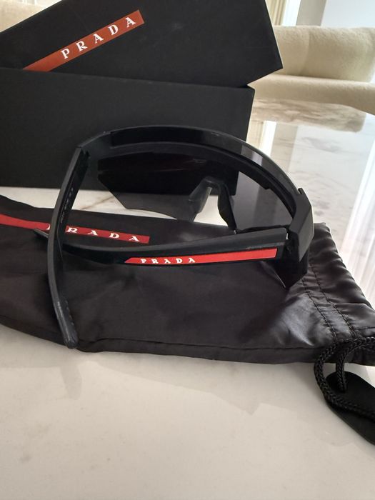 Ochelari de soare Prada