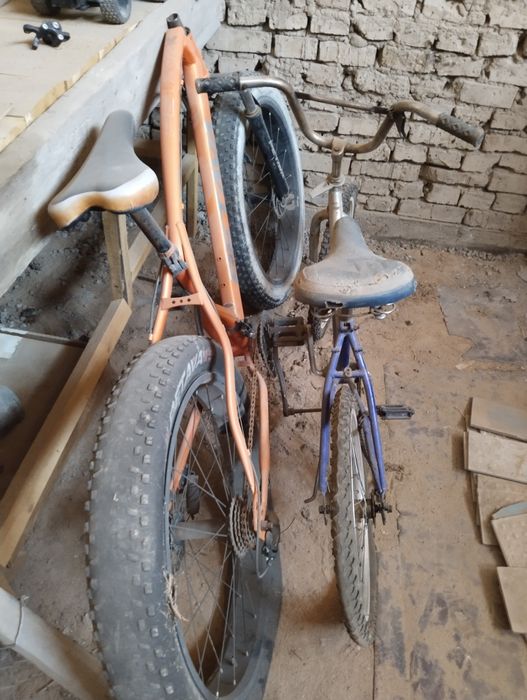 Два велосипеда...