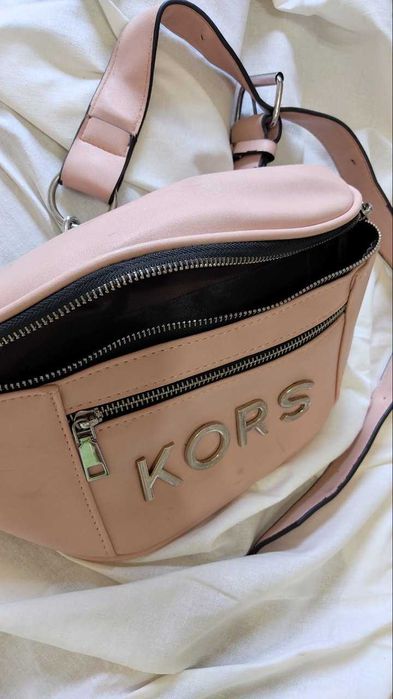 Нагрудная / поясная сумка Kors