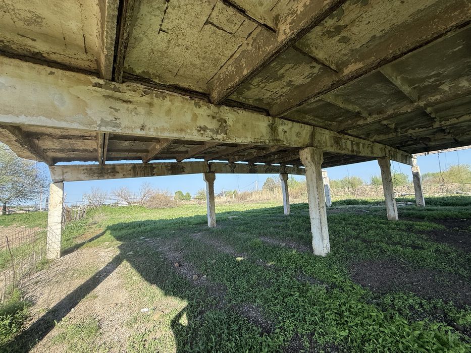 Бетон плита, конструкция продается