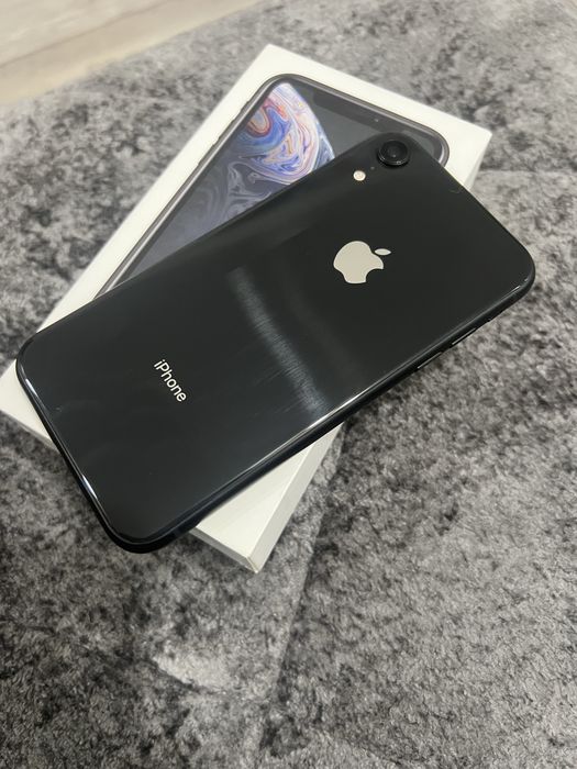 Iphone XR black 64