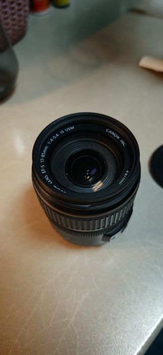 Obiectiv Canon EF-S 17-85mm f/4-5.6 IS USM + filtru Kenko UV + capace