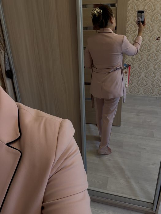 Костюмый двойка ,