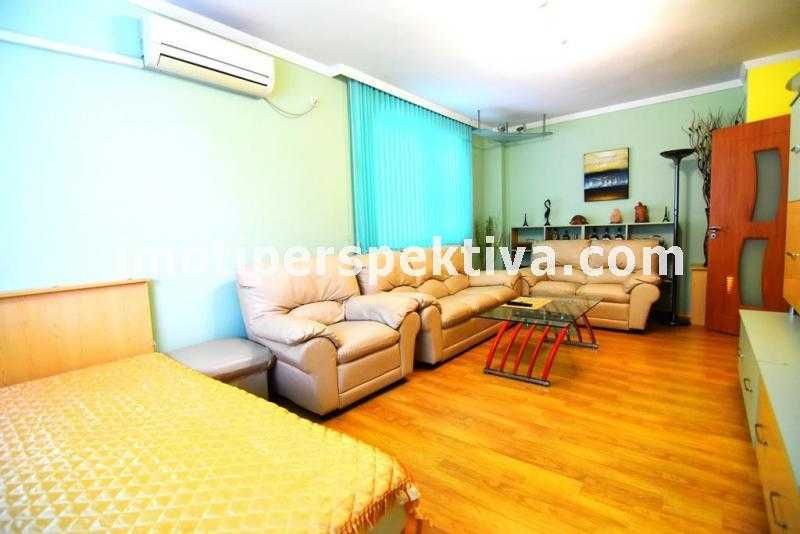 Продава се Тристаен апартамент в Пазарджик, Младост - 90 кв.м за 692 €/кв.м - Снимка #2