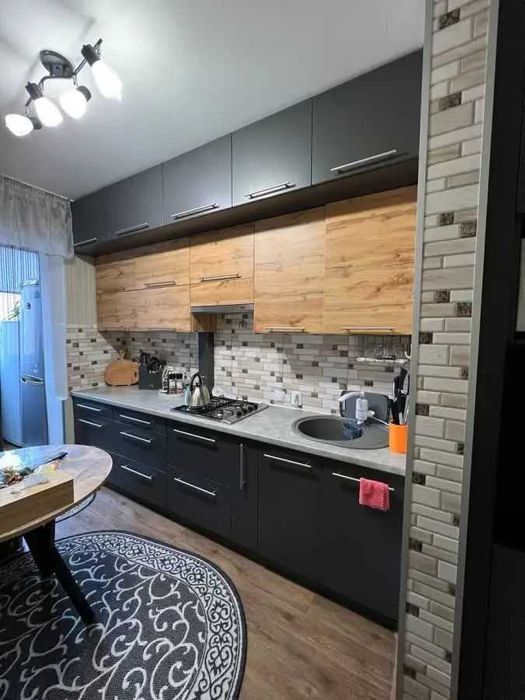 Дава се под наем Двустаен апартамент в София, Център - 56 кв.м за 382.5 € - Снимка #2