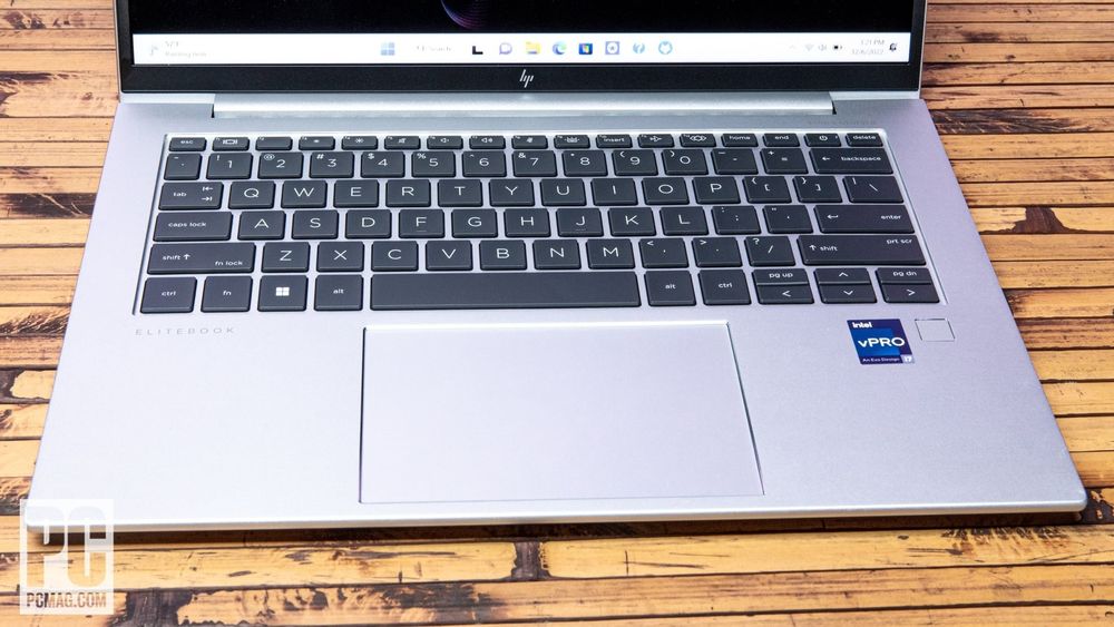 HP elitebook 840 G9, i7 12th, 8gb ddr5, ssd 256gb, + Face id