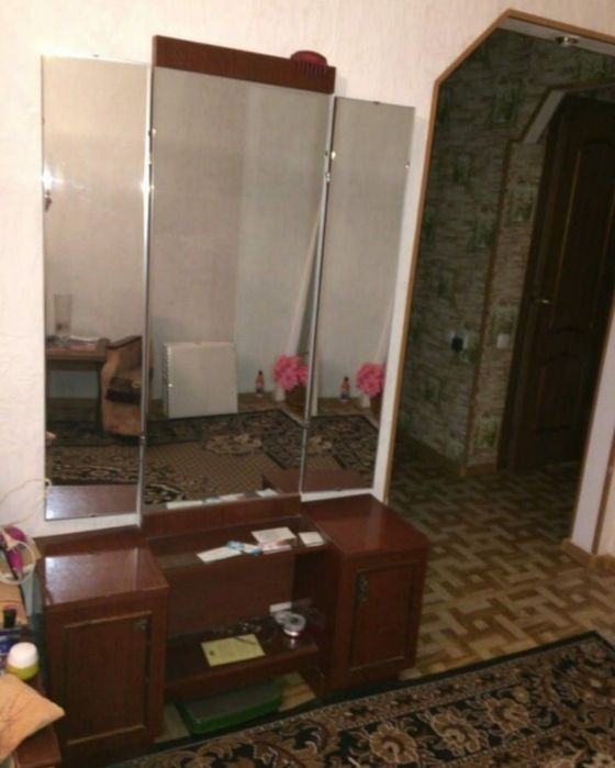 Трильяж с зеркалом