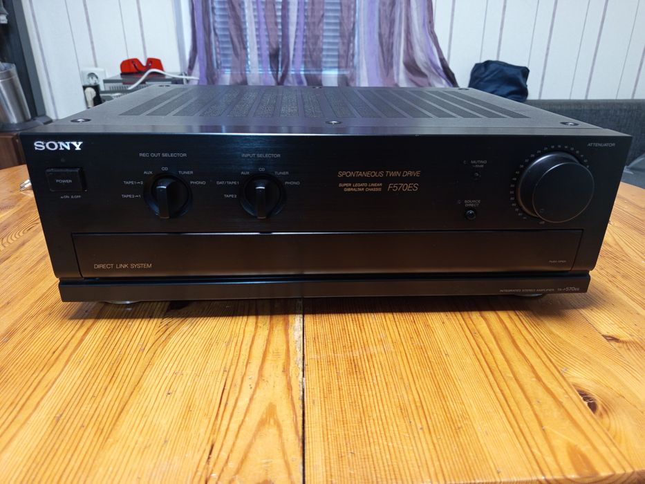 Усилвател Sony TA-F570ES