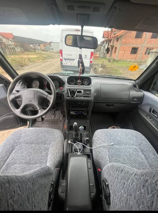 MITSUBISHI Pajero 1998 — imagine 3