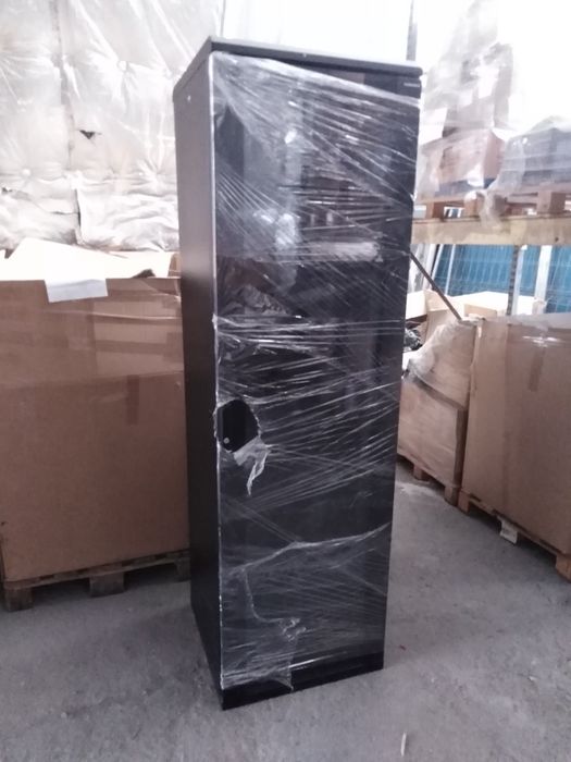 Шкаф комуникационен 60x60x200cm