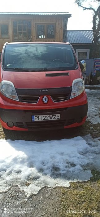 Vând Renault Trafic