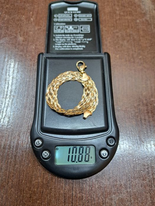 Продам золотой браслет