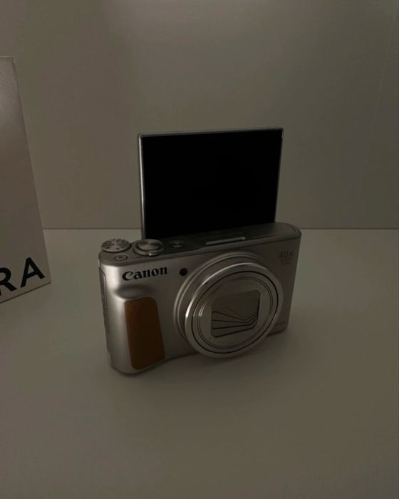 Canon PowerShot SX740 HS – stare bună | cu cutie și accesorii