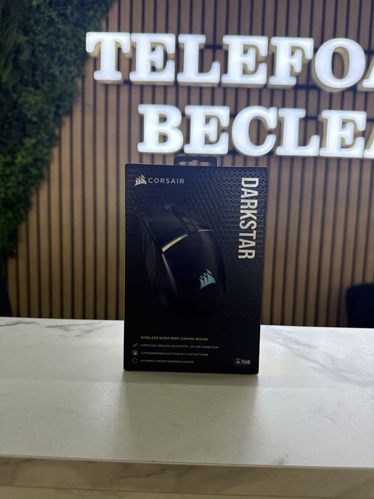 Corsair Darkstar Wireless Moba Gaming Mouse