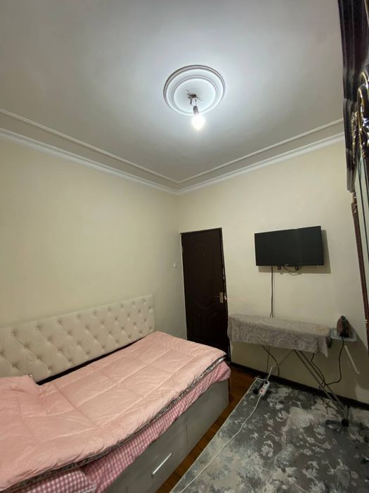 92м2, Срочно , Продам квартиру в Юнусабаде квартал 14 , 4комнатная