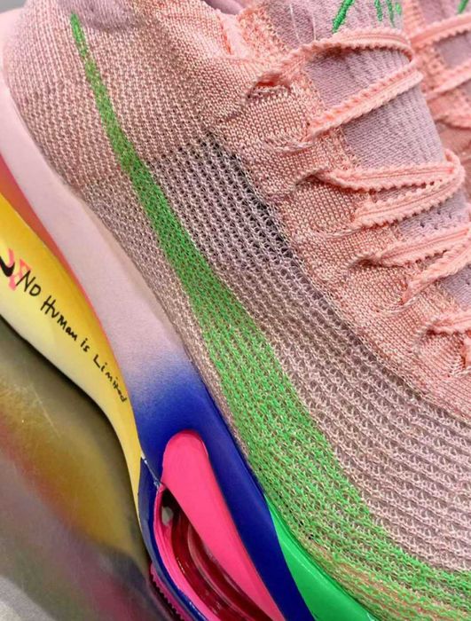Продавам нови дамски маратонки Nike Alphafly 3 'Eliud Kipchoge