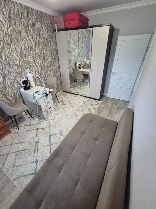 продам квартиру 3комн 6-87