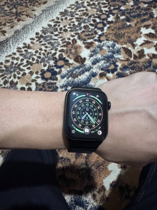 Apple watch se2 44мм