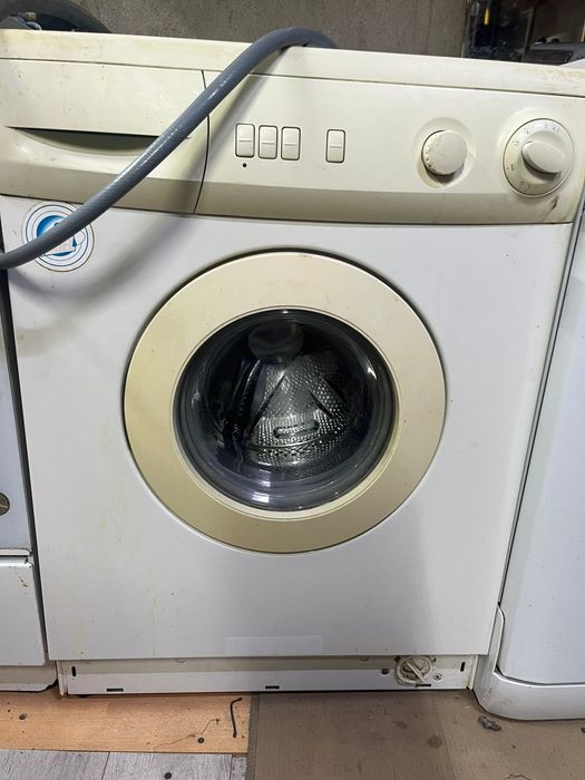 Стиральная машинка автомат