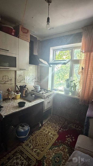 1 xonali uy sotiladi gazalkentda qorangi bozorda