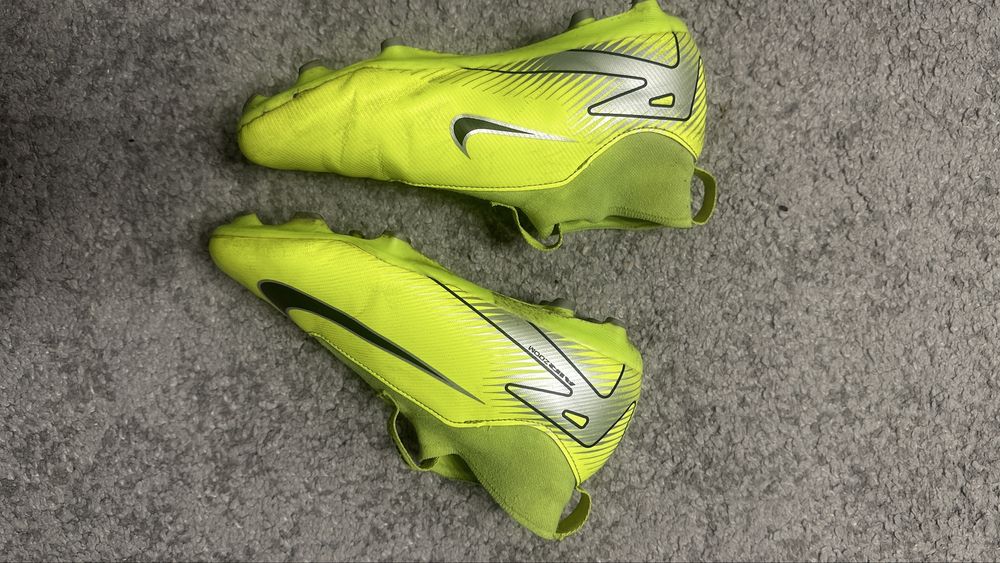 Ghete fotbal copii- Nike Mercurial Superfly 10