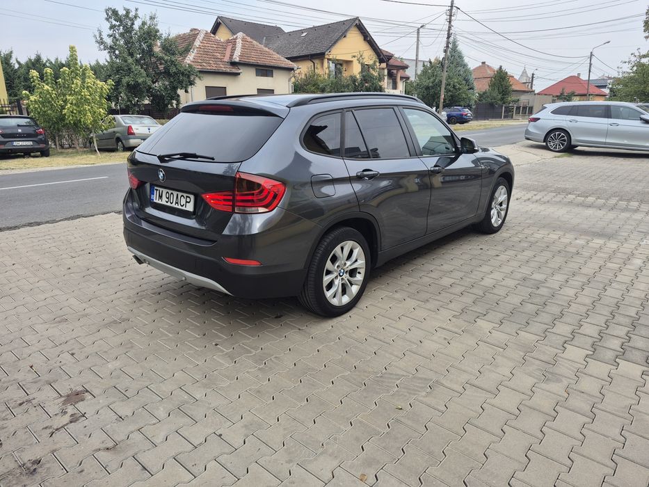 BMW X1 2013 — imagine 2