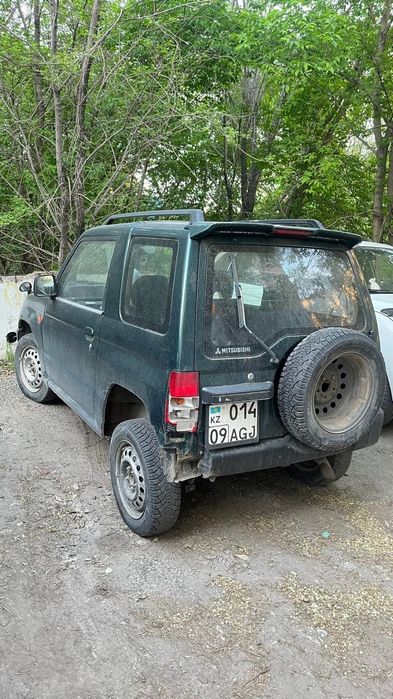 Mitsubishi Pajero mini