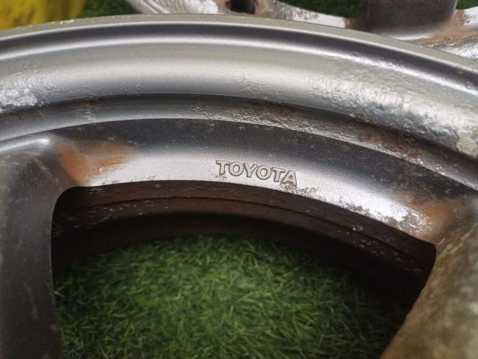Диски R15 4x100 на Toyota.