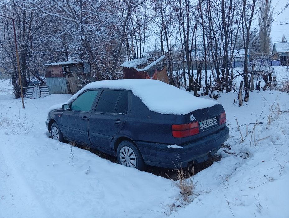 Фолцваген венто.