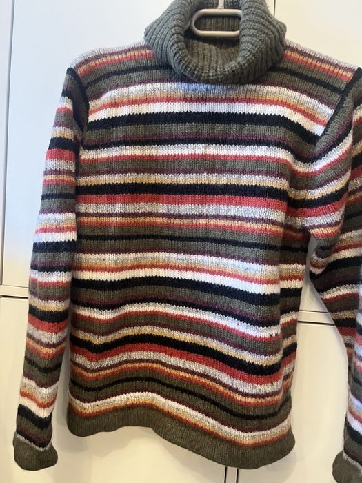 Pulover din lână colorat