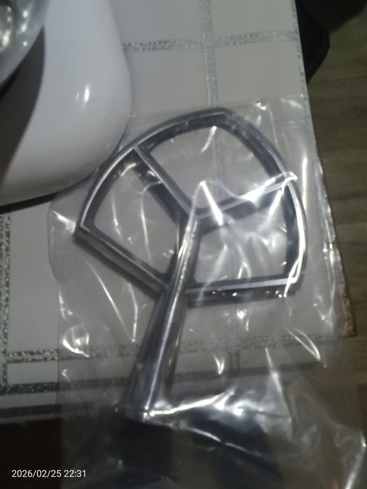 Продам миксер планетарный