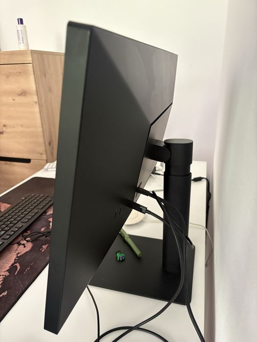 Monitor LG Ultrafine 27MD5KA 27'' 5K Thunderbolt 3 500 nits - ideal pentru Apple MacBook - OCAZIE