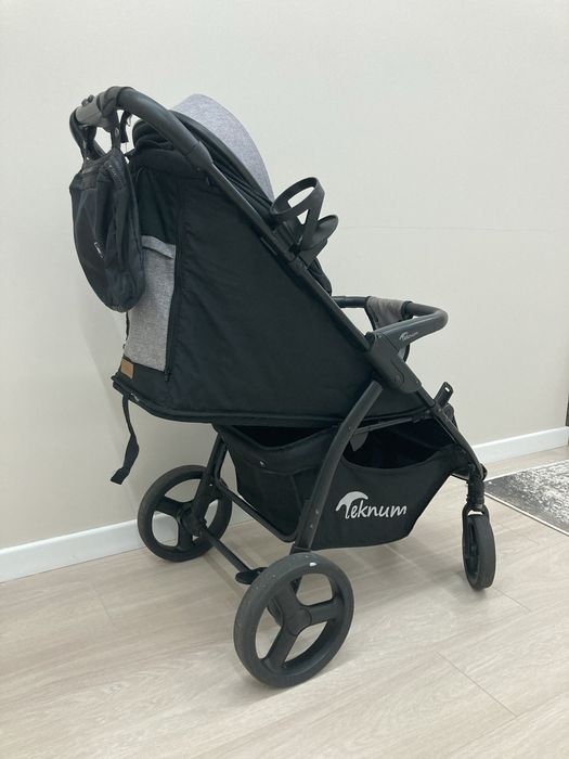 Продам детскую коляску Teknum