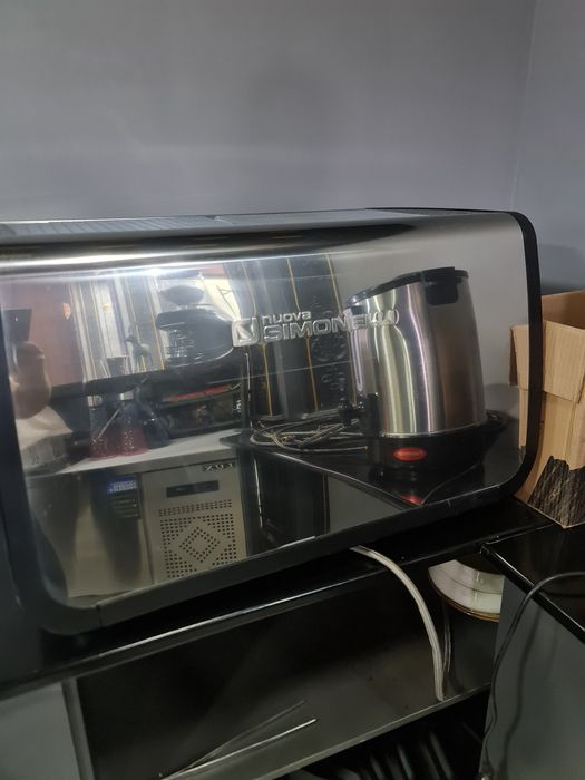 Кофемашинка фирмы simonelli