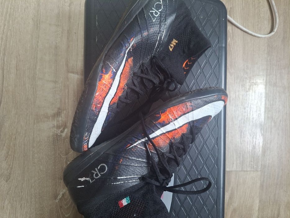 Ghete Mercurial cr 7 ,foarte rare,nu se mai fabrica acest gen