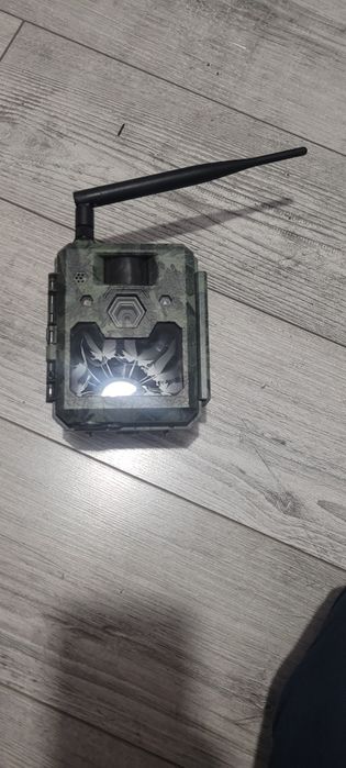 Camera filmat vanatoare obiective pădure defecta