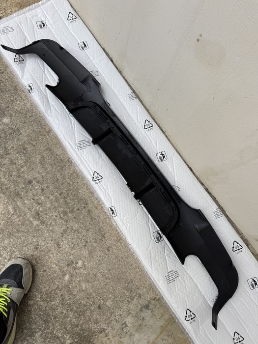 Дифузьор заден за bmw e90 нов m sport