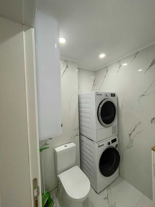 Продава се Тристаен апартамент в Пловдив, Христо Смирненски - 136 кв.м за 1883 €/кв.м - Снимка #5