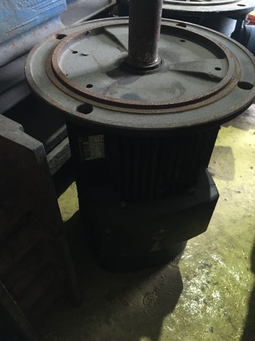 Электро двигаиель