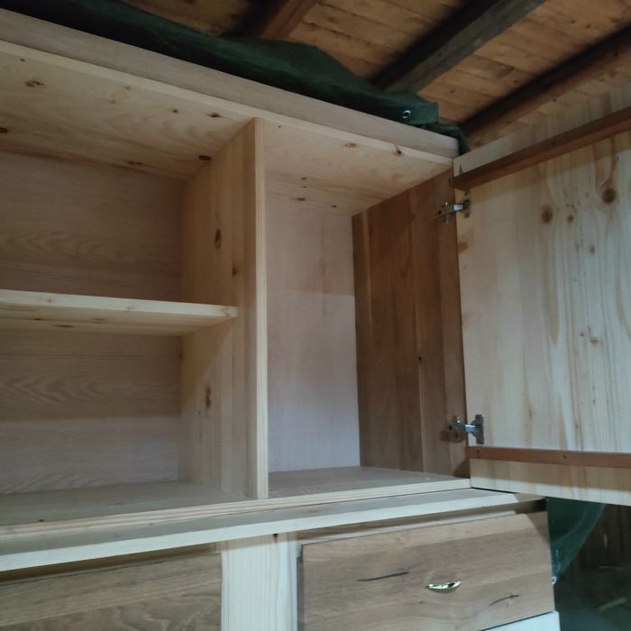 Dulap Brad și stejar  lucrat manual