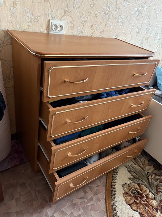 Срочно продам комод