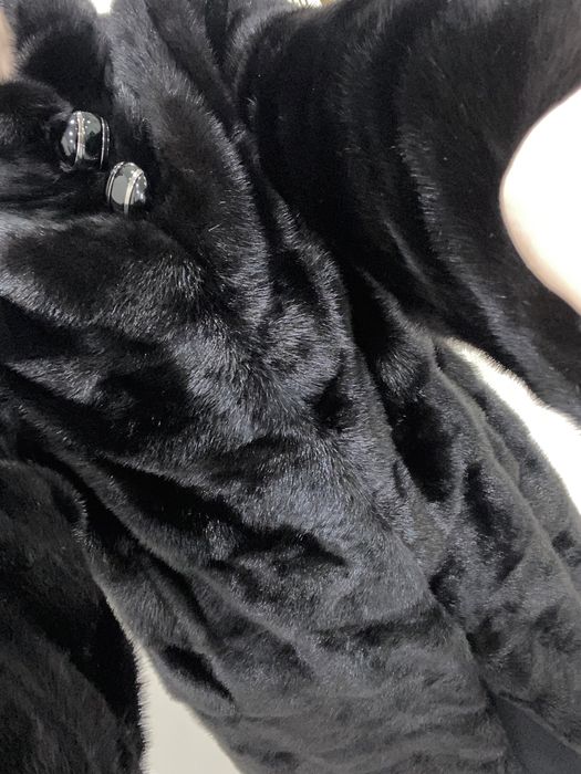 Продам норковую шубу