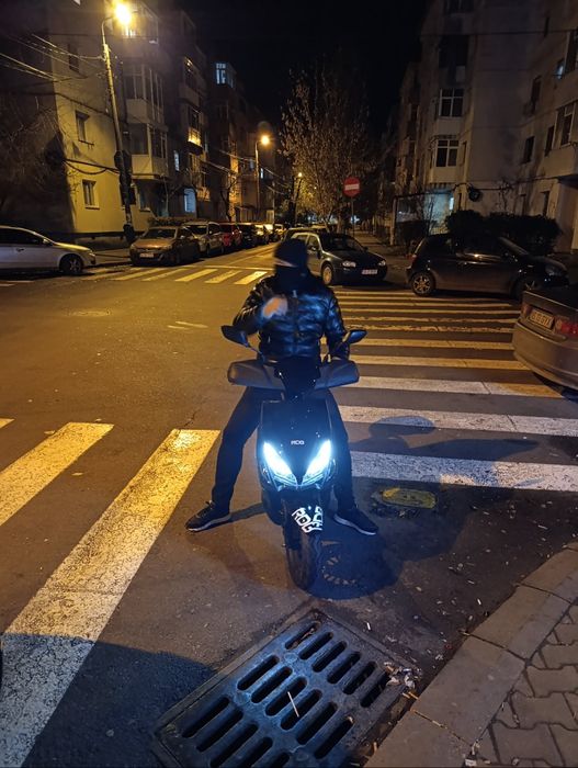 Vând scuter Rdb fara permis,  1200 euro ușor negociabil!