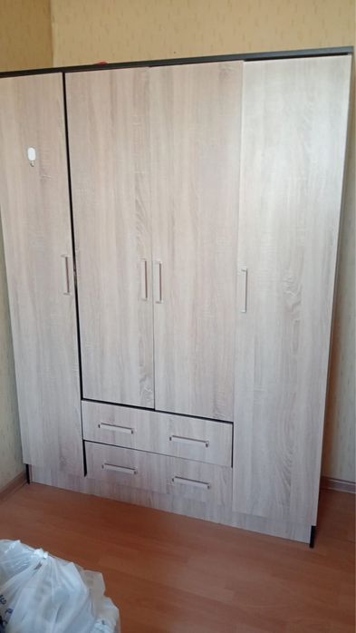 Срочно продам диван и шифонер