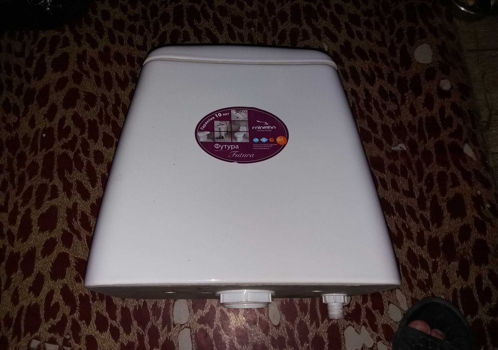 Продам бачок от унитаза