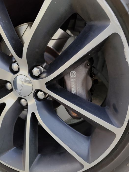 Dodge Challenger 6.4 510 cp 392 HEMI