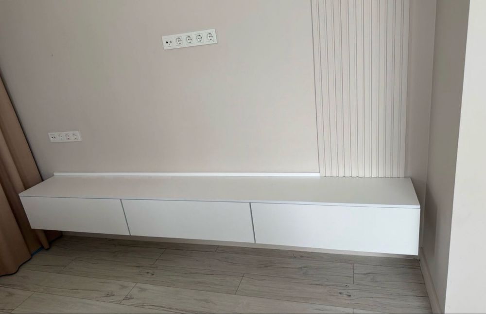 Продам срочно навесные тумбы