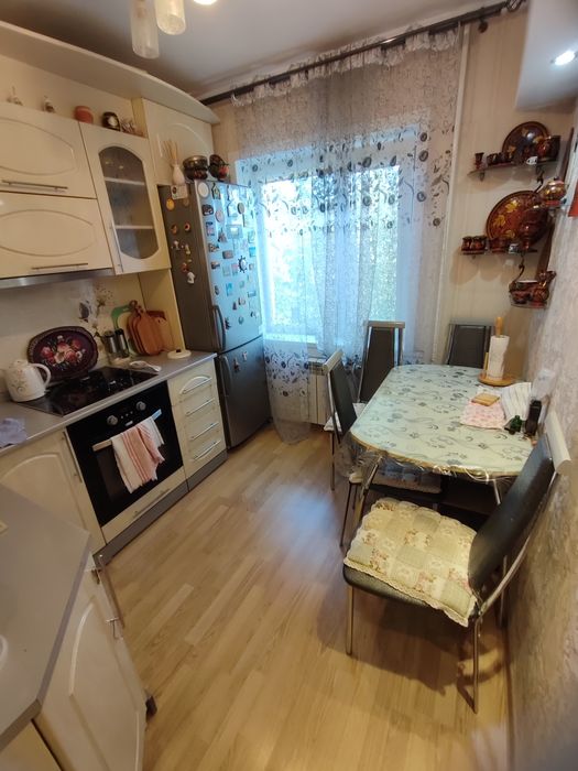 Продается 2-комн (1-43, 4 эт)