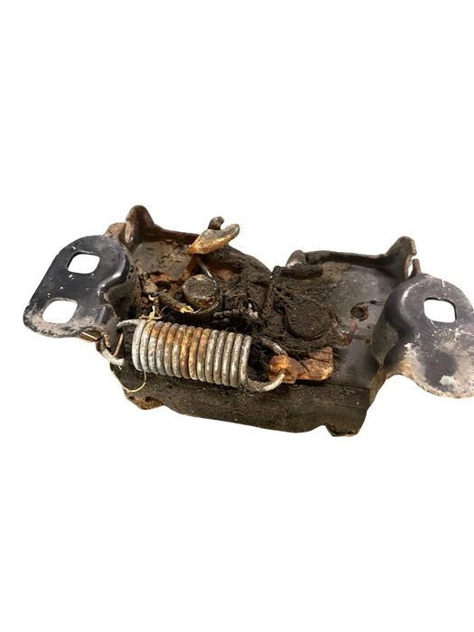 Incuietoare Capota Motor Dodge Nitro 2006 - 2012